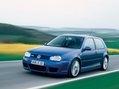 Volkswagen-Golf-R32-008.jpg