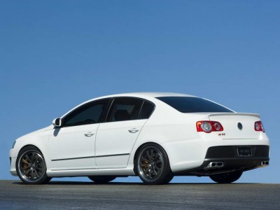 vw-passat-r-gt-2005-3.jpg